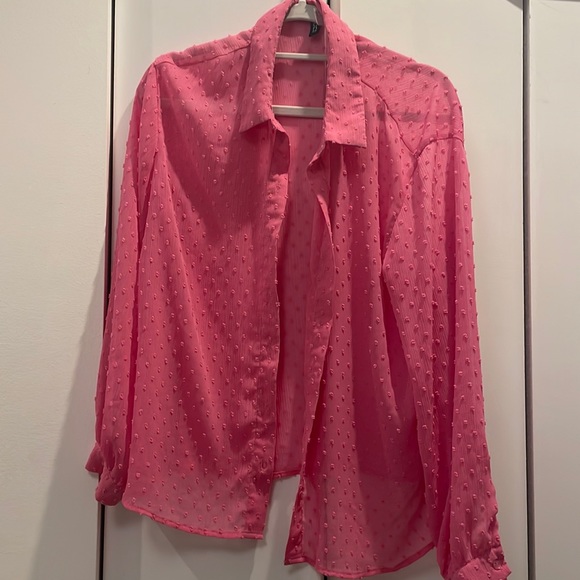 H&M Tops - Pink button down